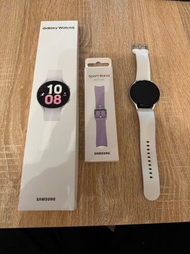 Περισσότερες πληροφορίες για "Samsung galaxy watch 5 44mm"