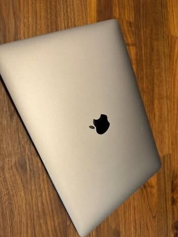 Περισσότερες πληροφορίες για "MacBook Air (Retina, 13-inch, 2019)"