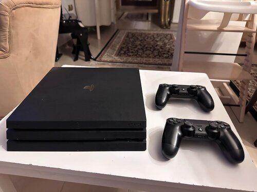 Περισσότερες πληροφορίες για "Sony PlayStation 4 Pro 1TB"