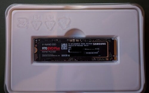 Περισσότερες πληροφορίες για "Samsung 970 EVO Plus (500 GB/PCI Express 3.0)"