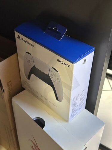 Περισσότερες πληροφορίες για "Sony PS5 DualSense Controller (Πορφυρό/Ασύρματα)"