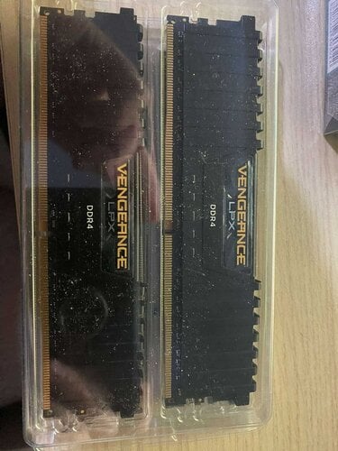 Περισσότερες πληροφορίες για "Corsair Vengeance LPX 16GB DDR4 CMK16GX4M2A2666C16R (16 GB/DDR4/2666MHz)"