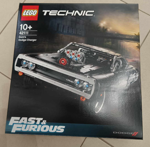 Περισσότερες πληροφορίες για "Lego Technic: Dom's Dodge Charger 42111"