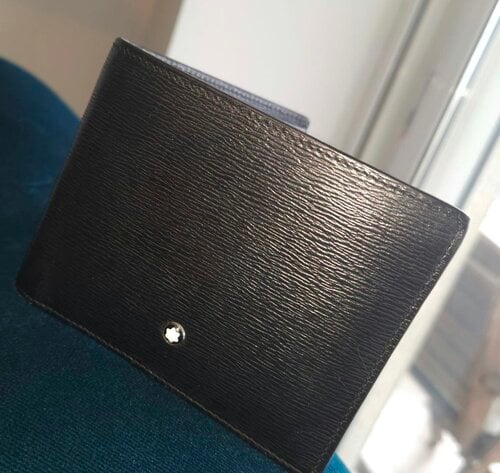 Περισσότερες πληροφορίες για "MONTBLANC SARTORIAL WALLET 6CC"