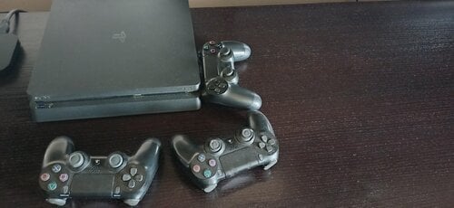 Περισσότερες πληροφορίες για "Sony PlayStation 4 Slim"