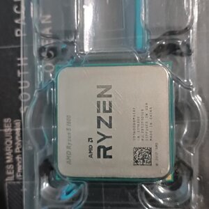 Περισσότερες πληροφορίες για "AMD Ryzen 5 1600 3.2GHz Επεξεργαστής 6 core 12 threads 16 cache για Socket AM4 (Tray)"