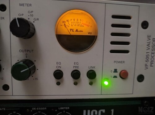 Περισσότερες πληροφορίες για "TL AUDIO IVORY 5051+ compressor DigiTech VCS1"