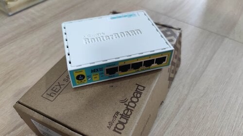 Περισσότερες πληροφορίες για "MikroTik hEX PoE lite RB750UPr2 Router"