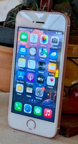 Περισσότερες πληροφορίες για "Apple iPhone SE (2016) (Ροζ-16gb)"