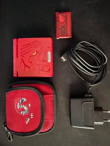 Περισσότερες πληροφορίες για "*Official Bundle* Nintendo GameBoy Advance SP - Groudon Edition (Official Shell)+ Pokemon Ruby +Case"