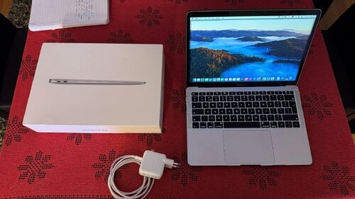 Περισσότερες πληροφορίες για "MacBook Air 2018 Retina (i5 CPU, 8GB Ram, 256 SSD)"