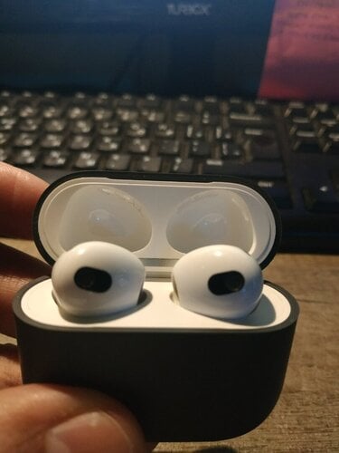 Περισσότερες πληροφορίες για "Airpods 3th gen with magsafe charging case"