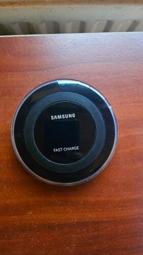 Περισσότερες πληροφορίες για "Samsung wireless fast charger"