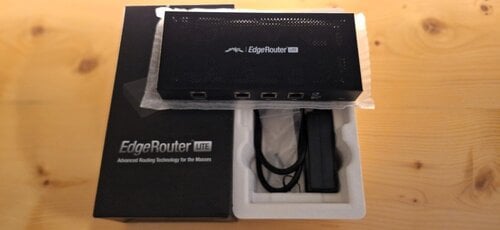 Περισσότερες πληροφορίες για "Ubiquiti EdgeRouter Lite"