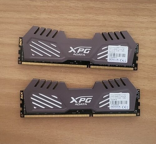 Περισσότερες πληροφορίες για "Set RAM DDR3 2x8GB 2400Mhz"