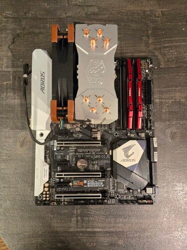 Περισσότερες πληροφορίες για "GIGABYTE AORUS Z270X GAMING 7 + INTEL 6700K + DDR4 RIPJAWS 16GB + EVO960 200GB+COOLERMASTER HYPER212"