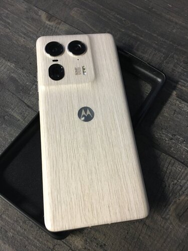 Περισσότερες πληροφορίες για "Motorola Edge 50 Ultra 5G (16GB/1.0TB) Nordic Wood"