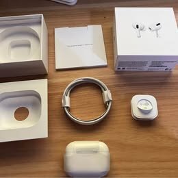 Περισσότερες πληροφορίες για "Apple AirPods Pro In-ear Handfree Ακουστικά με Αντοχή στον Ιδρώτα και Θήκη Φόρτισης Λευκά"