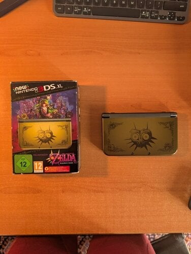 Περισσότερες πληροφορίες για "Nintendo New 3DS XL + Zelda: Majora's Mask  *Complete*"