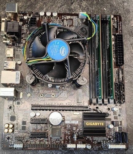 Περισσότερες πληροφορίες για "ΣΕΤ<ΜΒ/CPU/FAN/RAM"