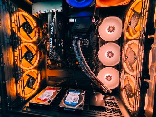 Περισσότερες πληροφορίες για "[Gaming PC] i9 11900k watercooled / 4070 super / 32gb RAM"