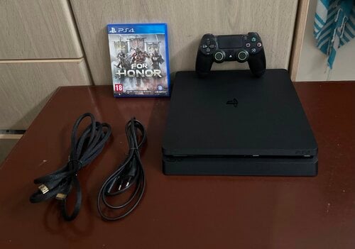 Περισσότερες πληροφορίες για "Playstation 4 Slim + Controller & Game  (Like New Condition)"