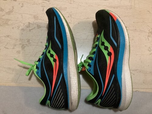 Περισσότερες πληροφορίες για "Saucony Endorphin Speed νο47"