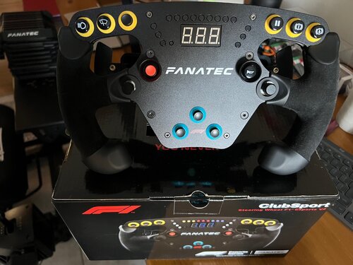 Περισσότερες πληροφορίες για "Fanatec Clubsport Steering Wheel F1 ESPORTS V2"