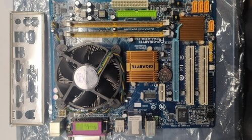 Περισσότερες πληροφορίες για "Old hardware κυρίως (CPU,  GPU, Motherboards σετακια κλπ)"