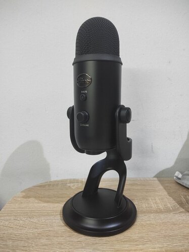 Περισσότερες πληροφορίες για "Blue Microphone Yeti Blackout"