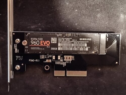 Περισσότερες πληροφορίες για "PCI x4 Card και 960 EVO"