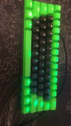 Περισσότερες πληροφορίες για "Razer huntsman mini purple switches"