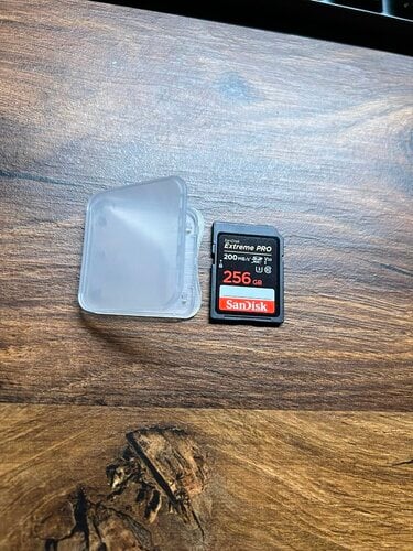 Περισσότερες πληροφορίες για "SanDisk SD 256 GB Extreme Pro (200MB/s)"