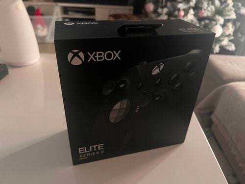 Περισσότερες πληροφορίες για "Xbox controller elite series 2 με θεματακι"