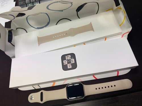 Περισσότερες πληροφορίες για "Apple Watch SE GPS + Cellular 40mm Starlight Aluminium Case"