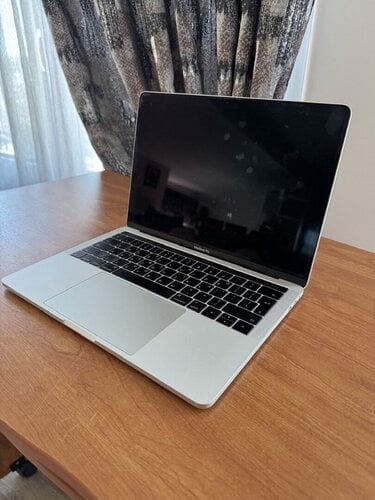 Περισσότερες πληροφορίες για "MacBook Pro 13inch i5 8Gb 2565Gb"