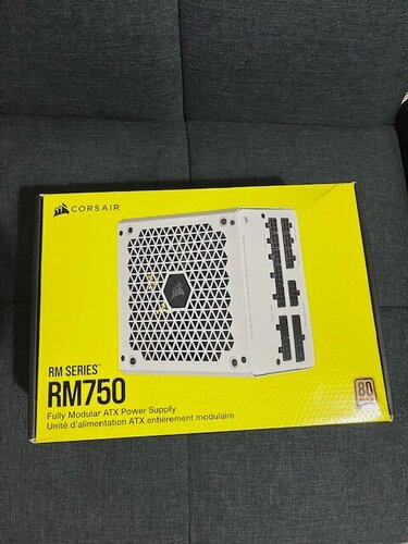 Περισσότερες πληροφορίες για "Corsair RM750 750W Λευκό Full Modular 80 Plus Gold"