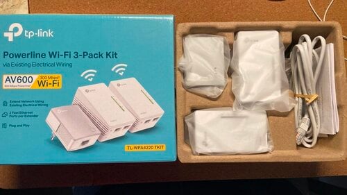 Περισσότερες πληροφορίες για "TP-LINK TL-WPA4220T KIT v5 Powerline Τριπλό για Ασύρματη Σύνδεση Wi‑Fi και 2 Θύρες Ethernet"