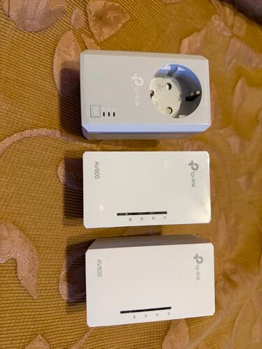 Περισσότερες πληροφορίες για "TP-Link Powerline TL-WPA4226KIT AV600 + Extra TP-Link TL-WPA4220 AV600"