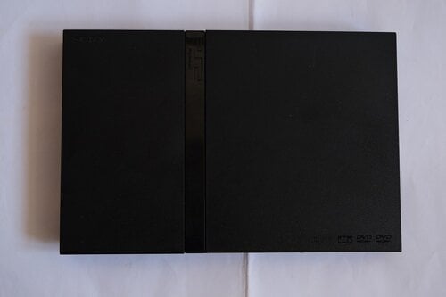 Περισσότερες πληροφορίες για "Sony PlayStation 2 (Slim) SCPH-75004 και μαζί δύο παιχνίδια PS2"