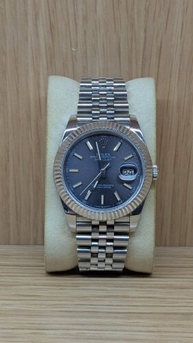 Περισσότερες πληροφορίες για "Rolex Datejust 41mm Blue Dial BP V4 A2836"