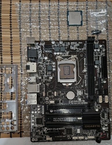 Περισσότερες πληροφορίες για "Combo, motherboard Gigabyte H81+ cpu i7 4770 + 16Gb ddr3 1600mhz"