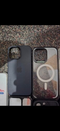 Περισσότερες πληροφορίες για "Θήκες για iPhone 15 Pro Max"