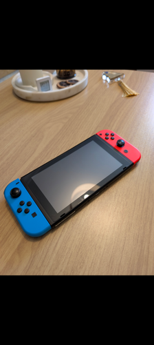 Περισσότερες πληροφορίες για "Nintendo Switch + Ring Fit + 2x Joy Cons + βάση φόρτισης Joy Cons"