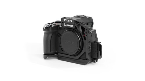 Περισσότερες πληροφορίες για "CAGE FOR PANASONIC LUMIX S5II ,S5XII"