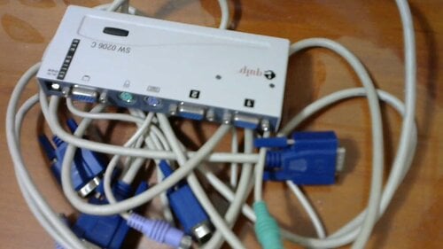 Περισσότερες πληροφορίες για "KVM Switch Equip  SW 0206C"