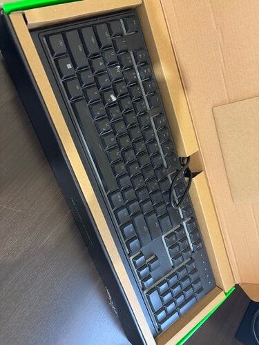 Περισσότερες πληροφορίες για "Razer Ornata V3X"