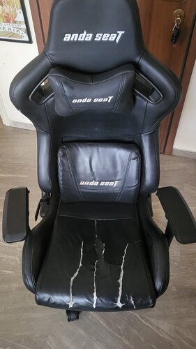 Περισσότερες πληροφορίες για "ANDA SEAT AD12XL KAISER2 BLACK"