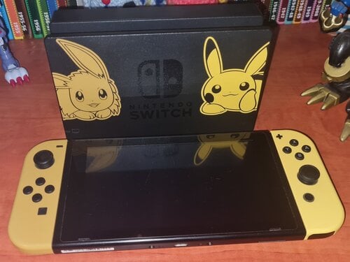 Περισσότερες πληροφορίες για "Κονσόλα Nintendo Switch Pokemon Let's Go Pikachu + Eevee Edition"