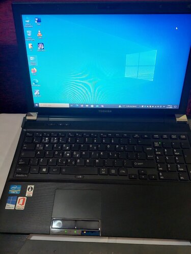 Περισσότερες πληροφορίες για "Toshiba Satellite Pro R950-15C, 16GB RAM, 256SSD"